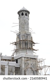 Construction Of A Magnificent Mosque In A Village Far From The City