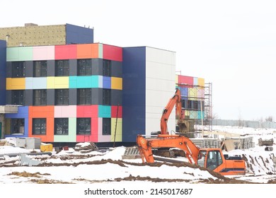 Construction Of A New School In The Moscow R.egion, Construction Equipment And Scaffolding, April 2022