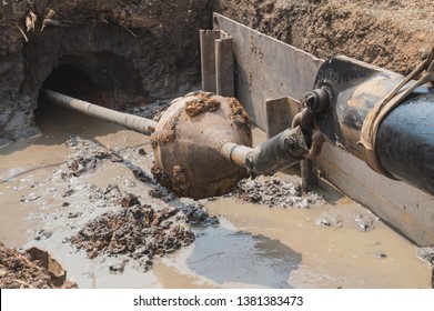 Construction Of Oil And Gas Pipeline,Fuel Pipeline Transportation,
Horizontal Directional Drilling (HDD Process).Technique For Directional Laying Of Oil And Gas Pipeline  Through Obstructions.