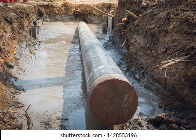 Construction Of Oil And Gas Pipeline,Fuel Pipeline Transportation,horizontal Directional Drilling (HDD Process).Technique For Directional Laying Of Oil And Gas Pipeline Through Obstructions.