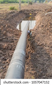 Construction Of Oil Pipeline,pipeline Transportation,horizontal Directional Drilling (HDD Process).Installing Underground Pipes And Conduits Along A Prescribed Bore Path From The Soil Surface.