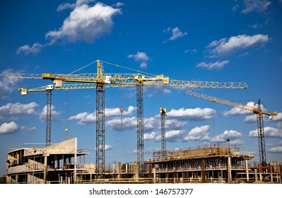 6,259 Crane lifting wall Images, Stock Photos & Vectors | Shutterstock