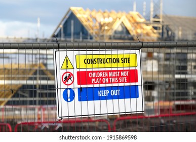 521,109 Danger in construction Images, Stock Photos & Vectors ...