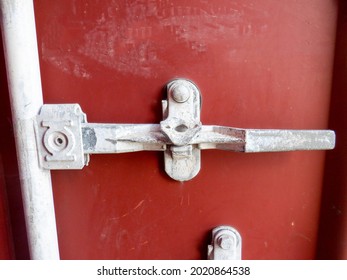 Container Door Latch Export Point Of View