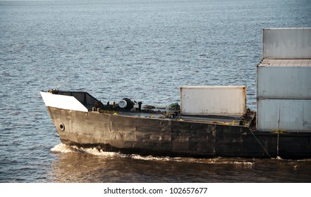 Container vessel.