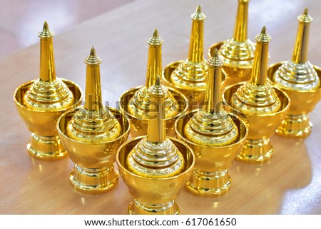 Container for water in the temple