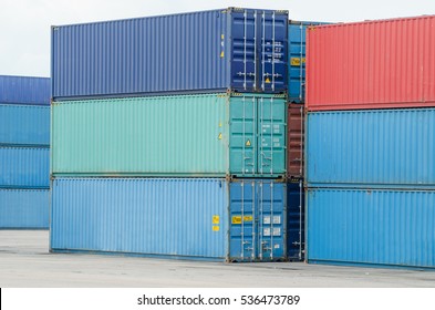 201 40ft container Images, Stock Photos & Vectors | Shutterstock
