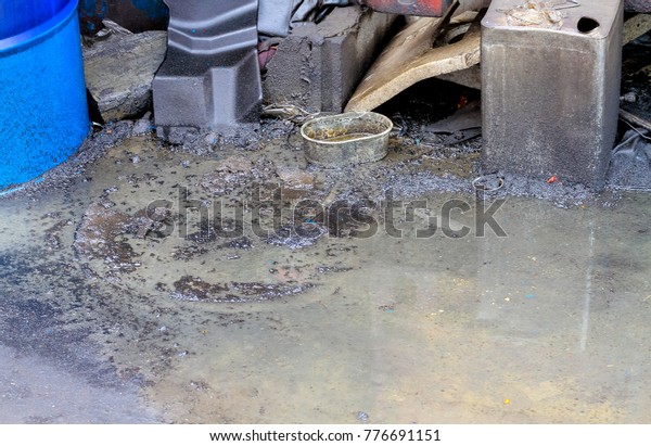 contamination of oil leak to the\
floor
