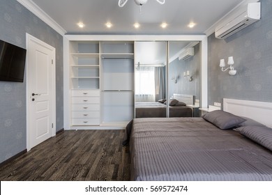 Mirror Door Wardrobes Stock Photos Images Photography