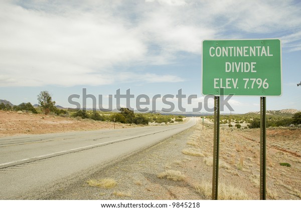 Continental\
Divide