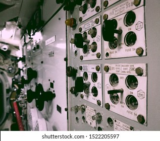 Imagenes Fotos De Stock Y Vectores Sobre Inside Submarine