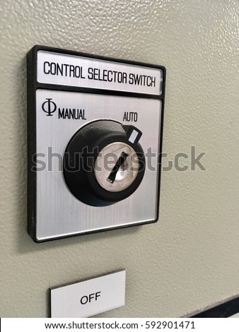 Control Selector Switch Manual Automaic Selector ภาพสต็อก (แก้ไขตอนนี้