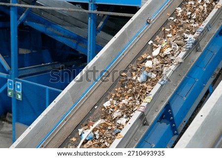 Conveyor for automatic sorting of small waste and organic waste, selection and sorting for further sale for recycling.