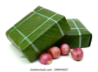 Cooked square glutinous rice cake, Vietnamese new year food