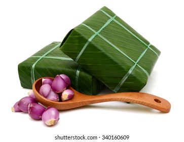 Cooked square glutinous rice cake, Vietnamese new year food
