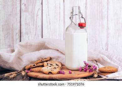  cookies  and cold milk bottle