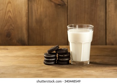 cookies and milk - a sweet dessert