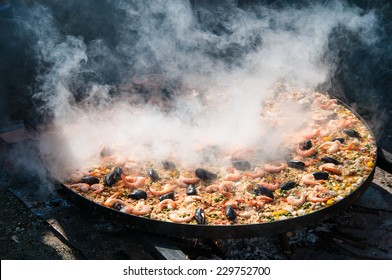 Cooking Paella In Large Pot