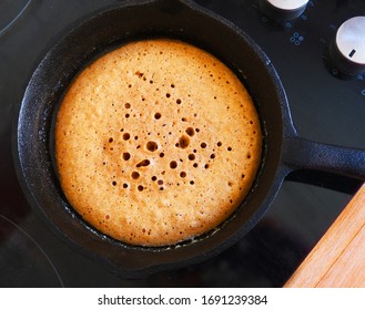 Vollkornmehl kochen Pfannkuchen.