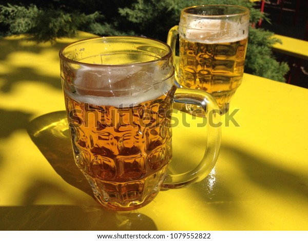 Cool Beers April Sunshine Berlins Prater Stock Photo Edit Now