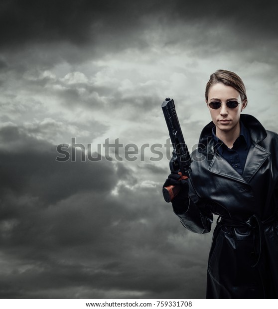 female spy agent