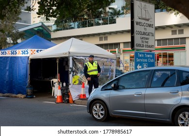 Coolangatta, Qld, Australia - July 16, 2020: Police Stop Drivers At The Border Between NSW And Qld. Covid19 Restrictions Had The Border Closed And Was Re-opened During The School Holidays