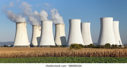 Giant Cooling Towers Nuclear Power Plant Stock Photo 87391811 ...