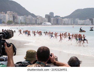 Copabana Beach, Rio De Janeiro, Brazil - 20 August 2016. Start Of The Women's Triathlon Competition At The 2016 Summer Olympics