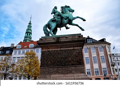 Copenhagen, Denmark - October 2019: Equestrian Statue Of Bishop Absalon On Højbro Plads In Copenhagen