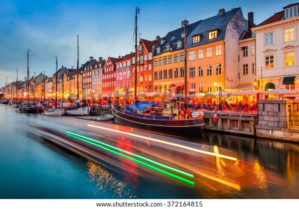 Photo De Stock De Copenhagen Denmark On Nyhavn Canal