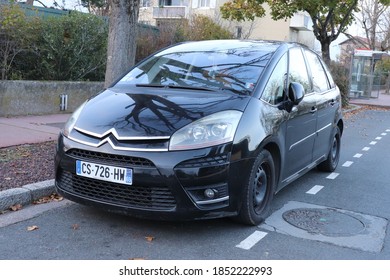 Corbas, France - 11 11 2020 : Citroën C4 Picasso, Black Minivan Car, Town Of Corbas, France