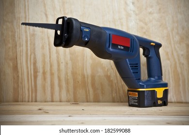 Cordless Reciprocating Saw