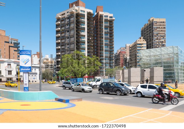 Cordoba Argentina\
December 5 morning traffic in the district called New Cordoba.\
Shoot December 5, 2019