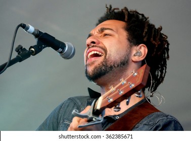 Cornbury Festival - July 11 2015:  Country music duo The Shires performing on the Songbird Stage, Cornbury Festival, Great Tew Park, Chipping Norton, Oxfordshire, July 11, 2015 in Oxfordshire, UK