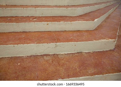 Corner of steps close view