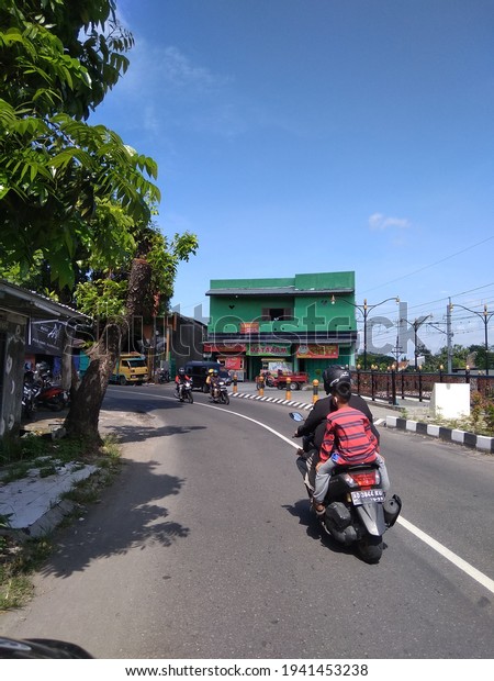 a\
cornering road, location: Purwosari, Laweyan sub-district,\
Surakarta city, Central Java, Indonesia, 23 March\
2021