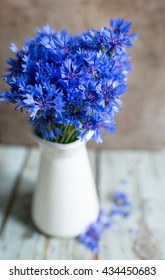 Cornflowers in vase/selective focus