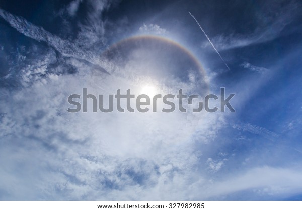 Corona sun Halo (optical\
phenomenon)
