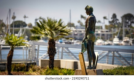 Coronado, California, USA - June 27, 2022: The “Naked Warrior”, A Navy Combat Swimmer, A Stutue By John Seward Johnson II At Glorietta Bay Park.