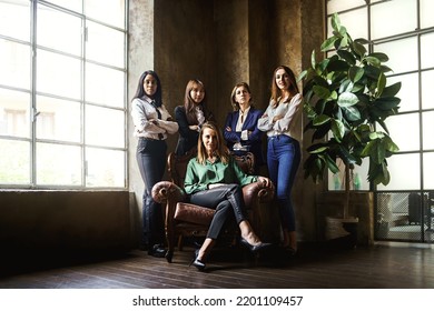 Corporate Portrait Of A Group Female Businesswomen Standing In The Office Arms Crossed - Business Co-working Successful Female Team - Multiethnic Only Women Persons - Business People Lifestyle