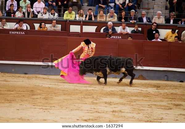 Corrida Madrid Stock Photo Edit Now 1637294