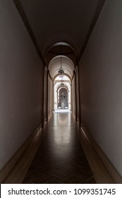 Corridor : Old Building