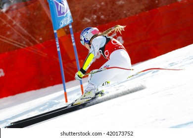 Cortina D ??Ampezzo, Italy 24 January 2016. VONN Lindsey (Usa) Competing In The Audi Fis Alpine Skiing World Cup Women Super G On The Olympia Course In The Dolomite Mountain Range.