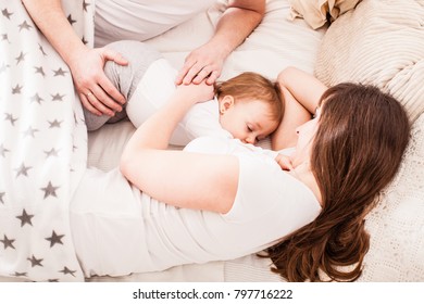 Cosleeping And Breastfeeding