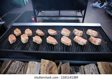 Costa Mesa, California, USA - July 20, 2022: Orange County Fair In Costa Mesa, California. Fair Foods At The OC Fair. Various Types Of Exotic Foods For People To Enjoy While At The County Fair. 