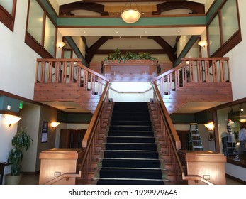 COTO DE CAZA, CALIFORNIA - JULY 20, 2019: Grand Staricase Inside The Clubhouse At The Coto De Caza Golf And Racquet Club.