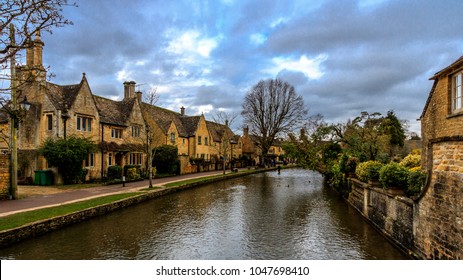 Cotswold
Bourton-On-The-Water
UK