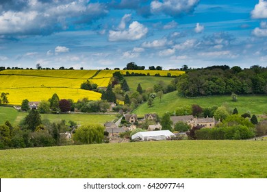 Cotswolds Village With Stone Home In Green Valley