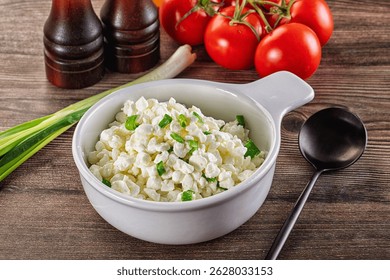 Cuajada de queso cottage con cebolla verde