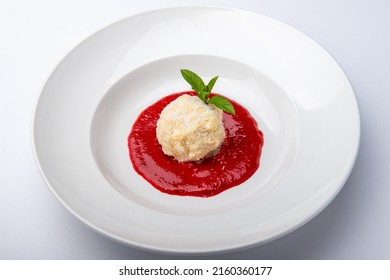 Cottage Cheese Dumpling With Strawberry Marmalade